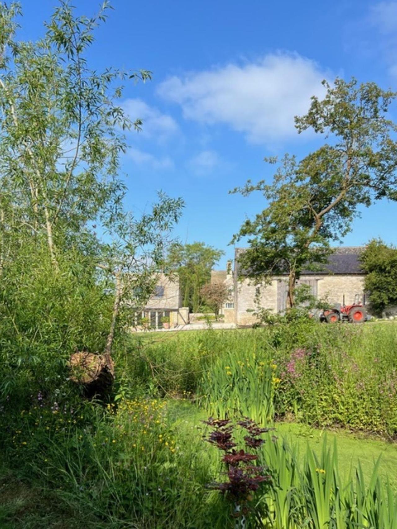 Idyllic Secluded Hideaway With Countryside Views On The Edge Of The Cotswolds Villa Hailey Exterior photo